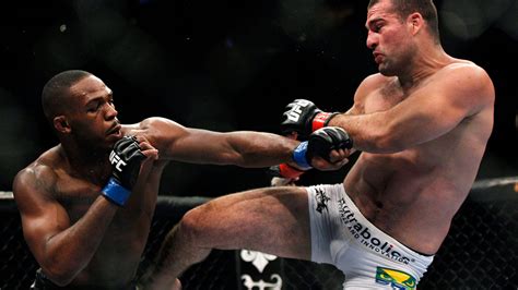 Maurício Rua vs. Jon Jones, UFC 128 .